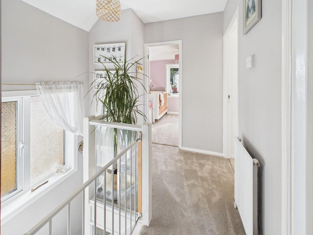 CAM02089G0-PR0575...