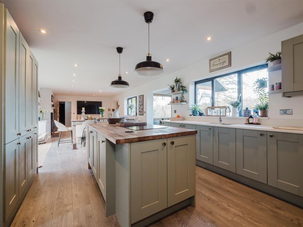 Livign Room and Dining Kitchen