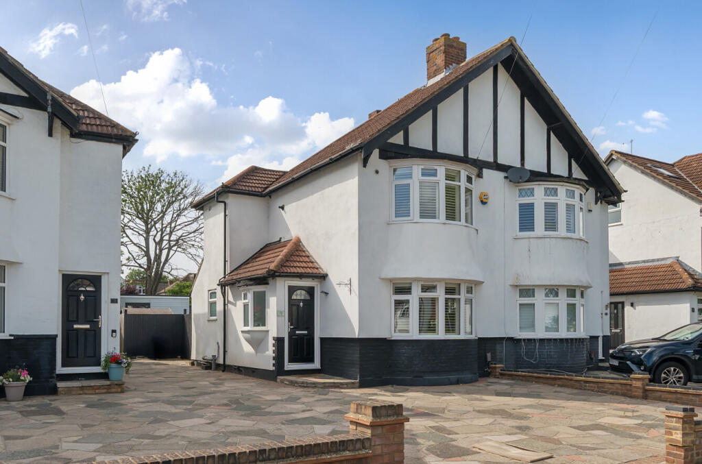 1316096-7-685d984...