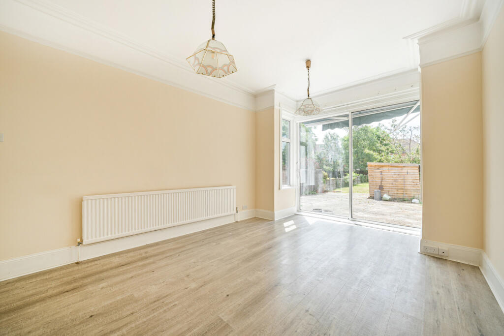 1317830-7-6863c1a...