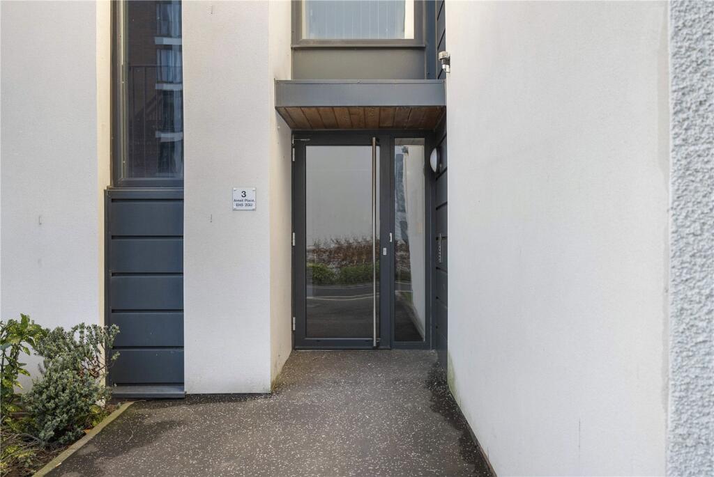 Arneil Place 18