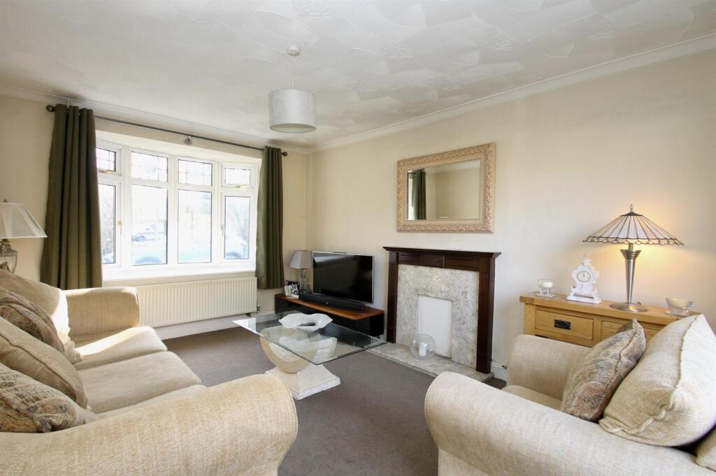 Living Room.jpg