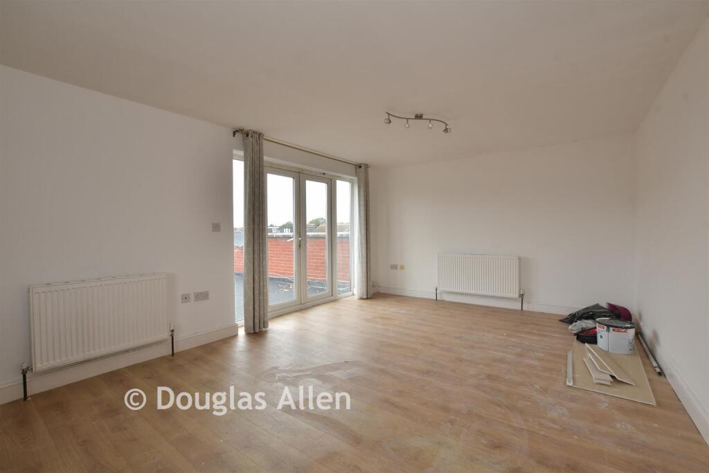 Lounge/Kitchen /Dining Room