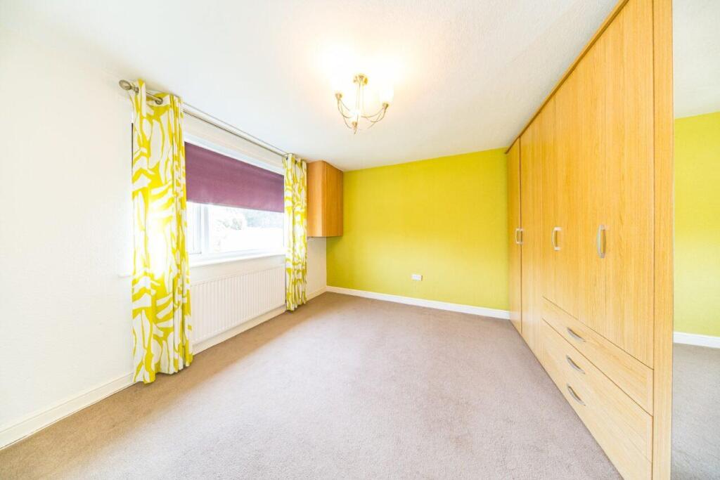 38 Egerton Road bedroom 2.jpg