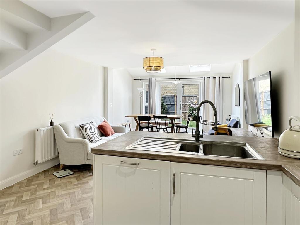 Living / Dining