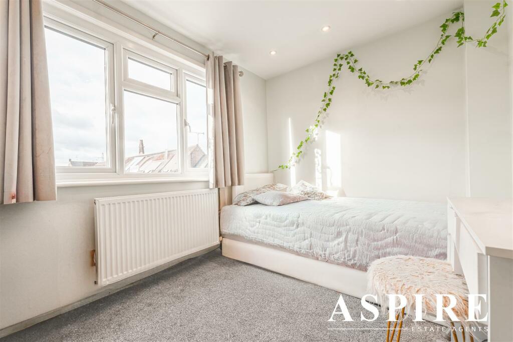 12 WREN CLOSE-19-12-24-19.jpg