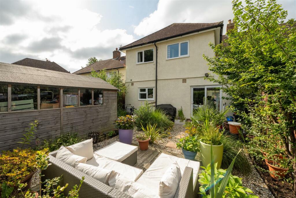 4 Beaumont Close, Hitchin-30.jpg
