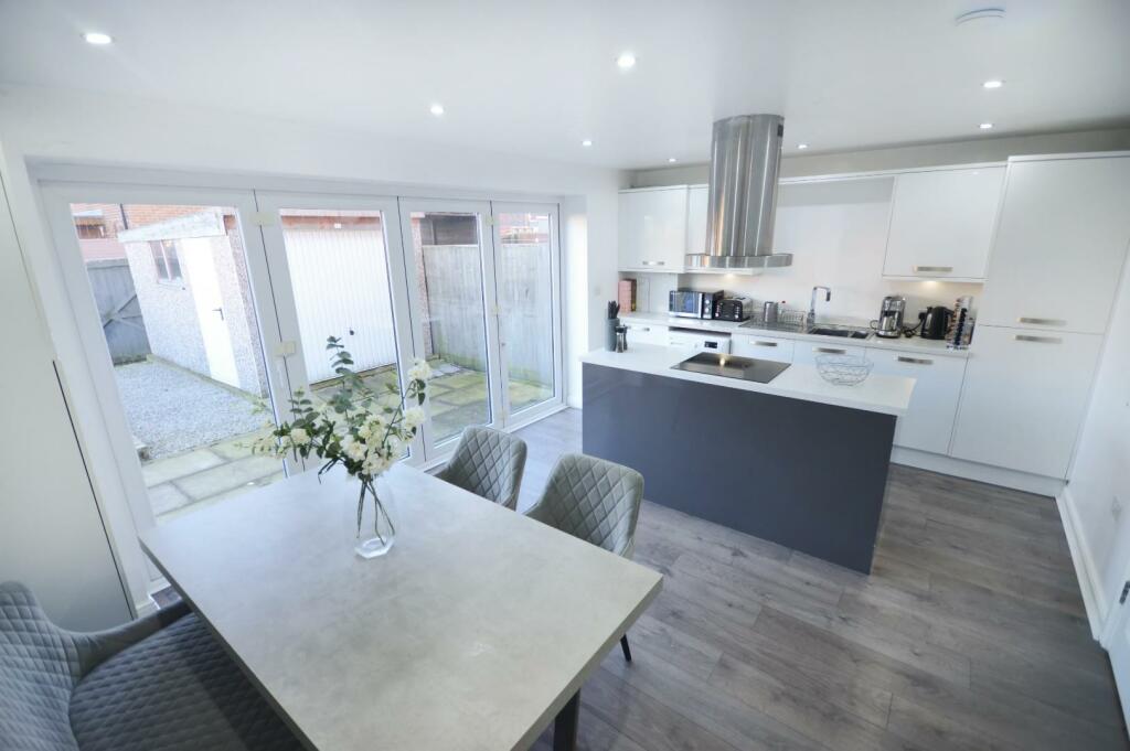 Dining Kitchen