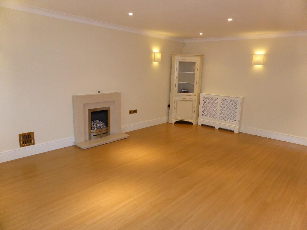 Front Lounge