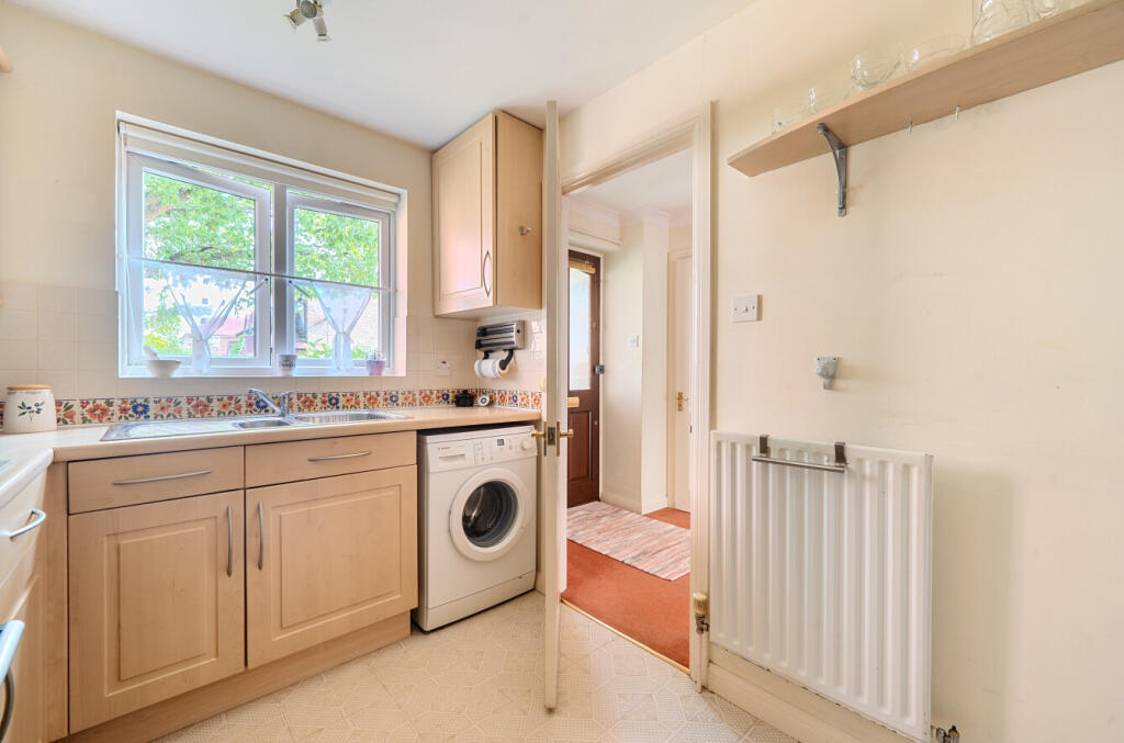 1335817-15-68a6e3...