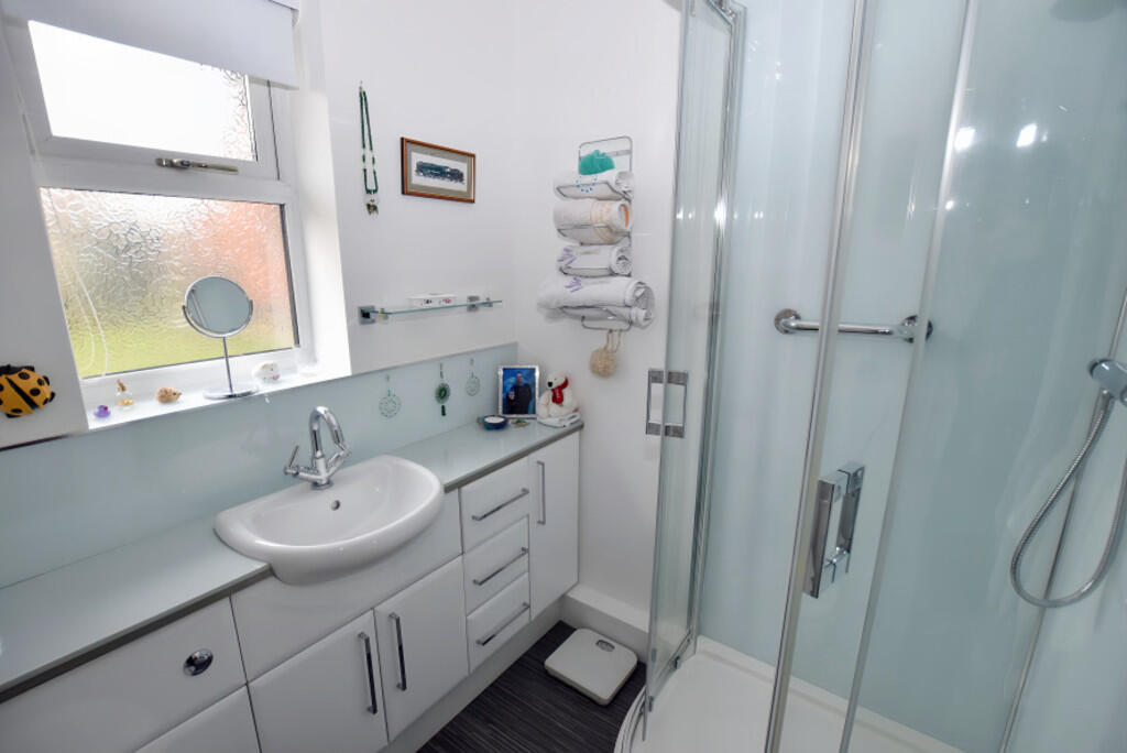 Shower Room 2