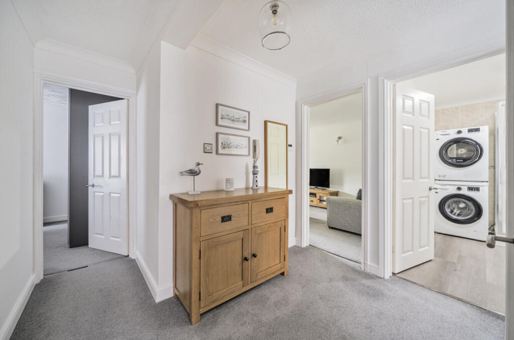 19-6821f06dcb49d-...