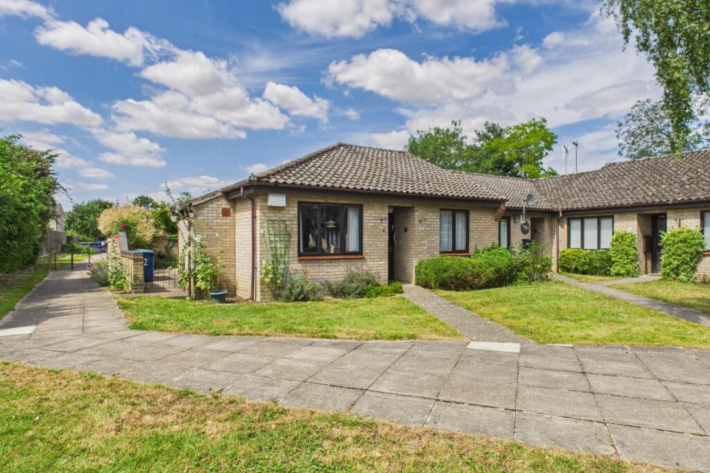 CAM02545G0-PR0435-STILL010