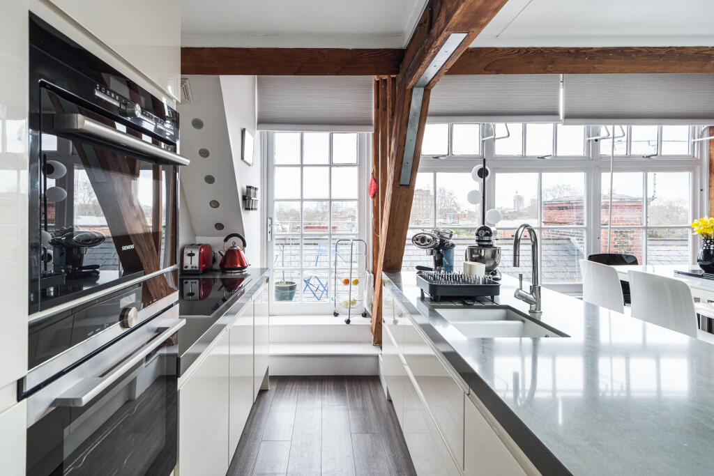 The Lycee 1 (21).jpg