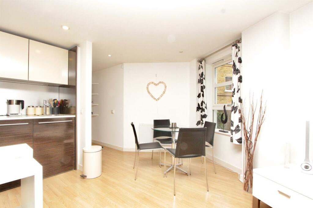 Blue Court, Sherborne Street, N1