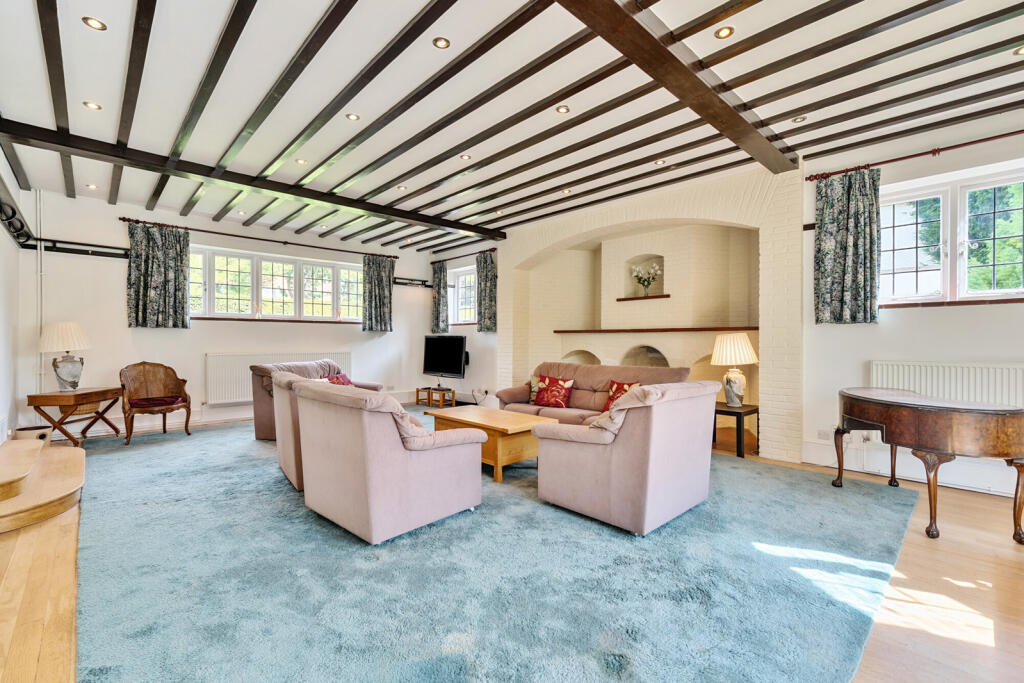 1316790-12-686429...