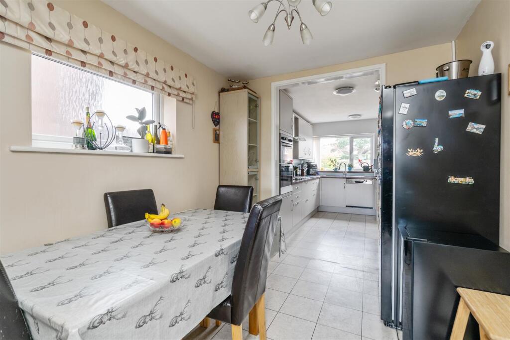 45 Hollywell Road_2.jpg