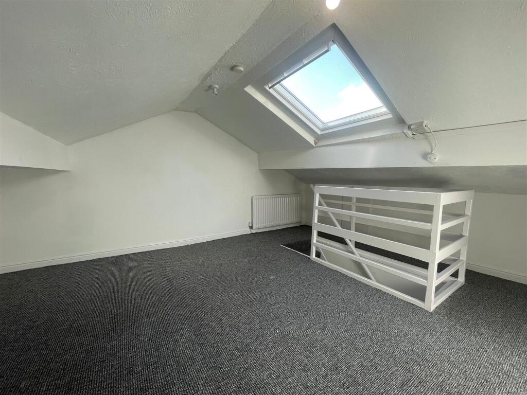 spring street 17.jpg