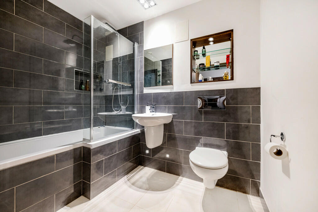 Bathroom 2