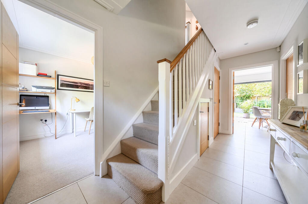 1290541-28-682ada...