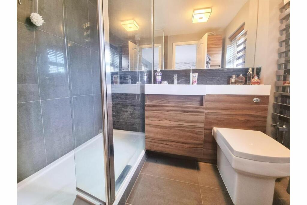 Master En-suite