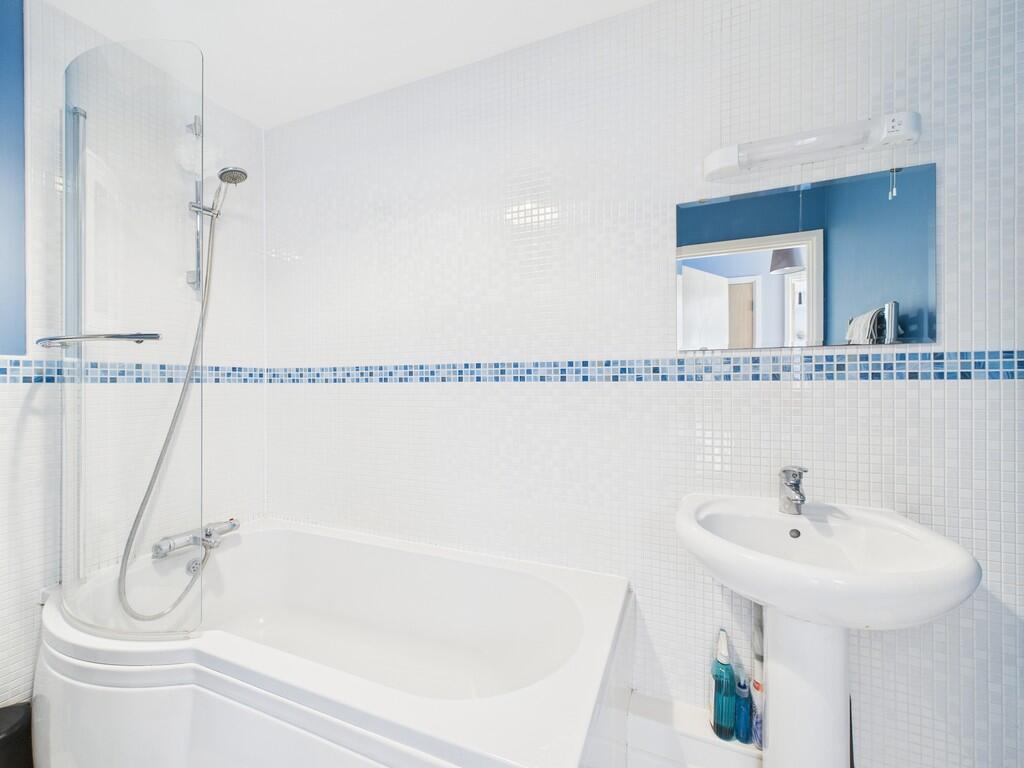 CAM02089G0-PR0534...