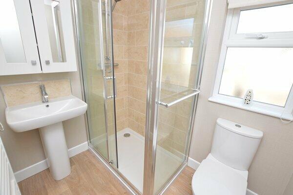 en-suite shower room