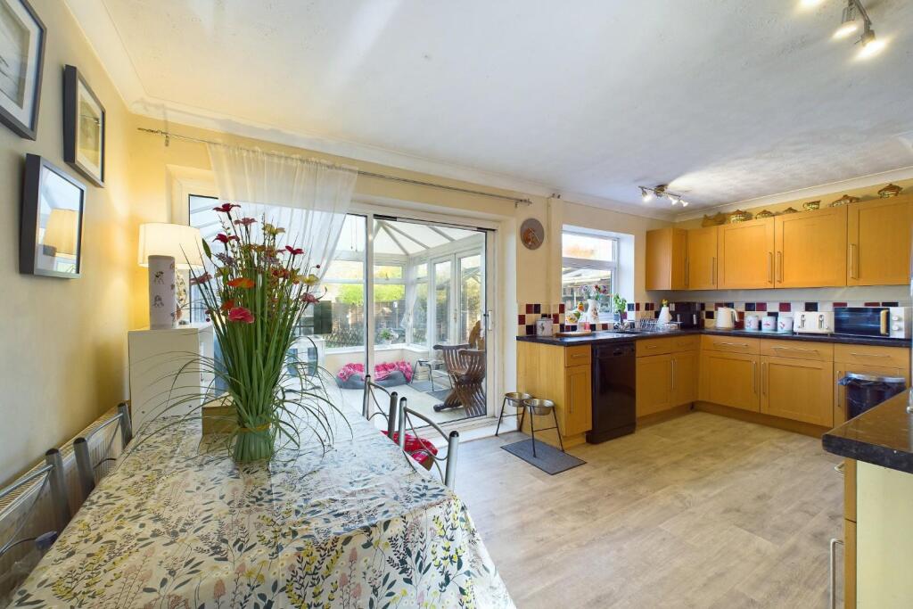 Kitchen Diner