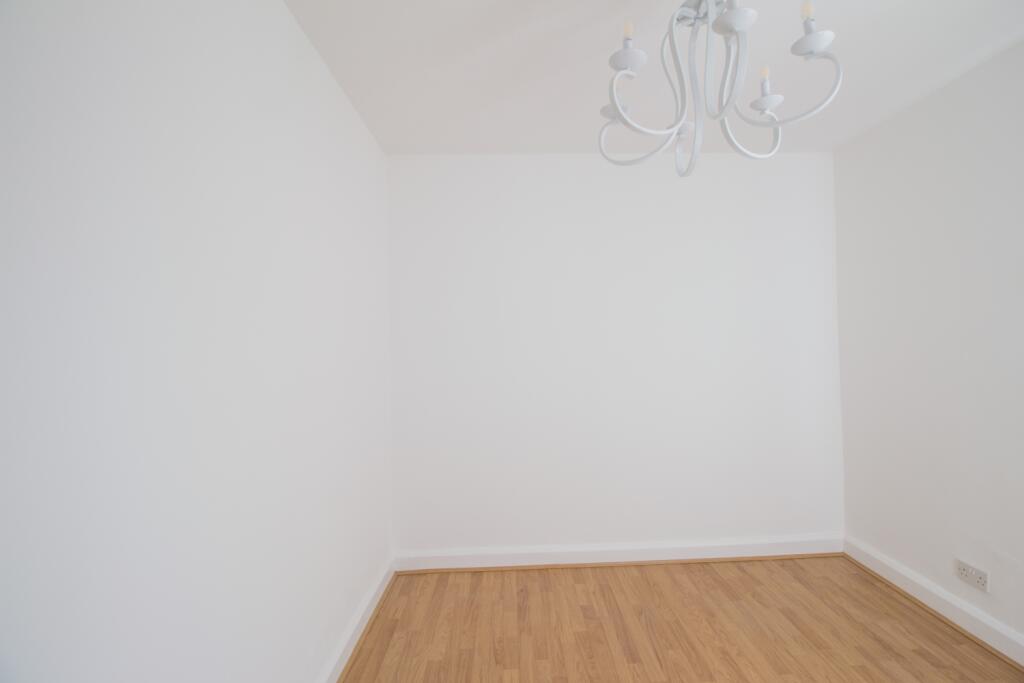 Brackenhall Road Adam Hendry EweMove Bedroom 2