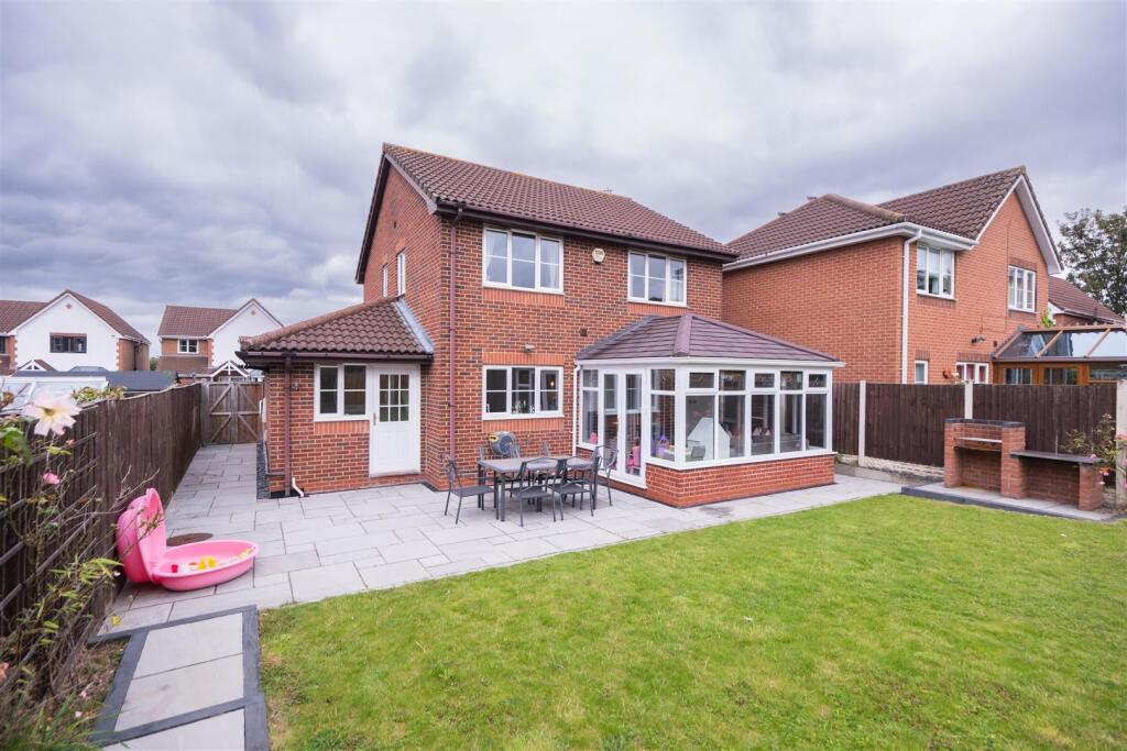 14 Carnoustie Close-039.JPG