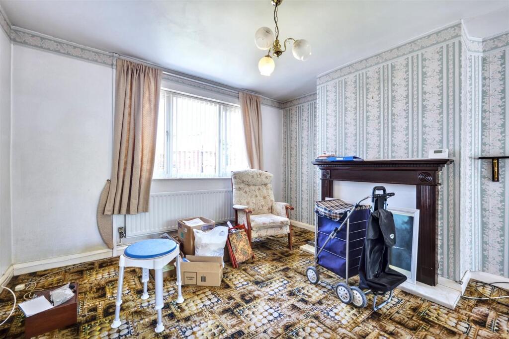 Furnace Road, Bedworth, CV12