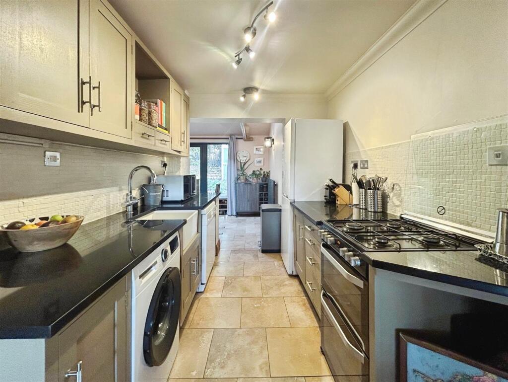 2fdb1e35-A-4E09-B81C-0E13869B2A22-3411-000001BD35A