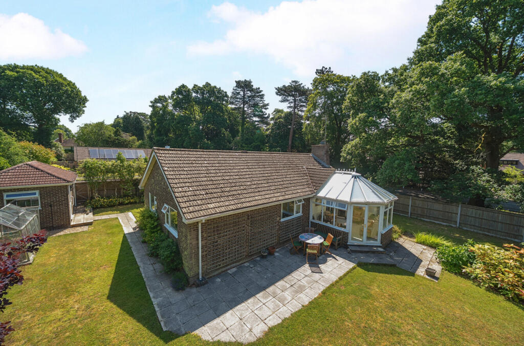 1311936-1-6853f93...