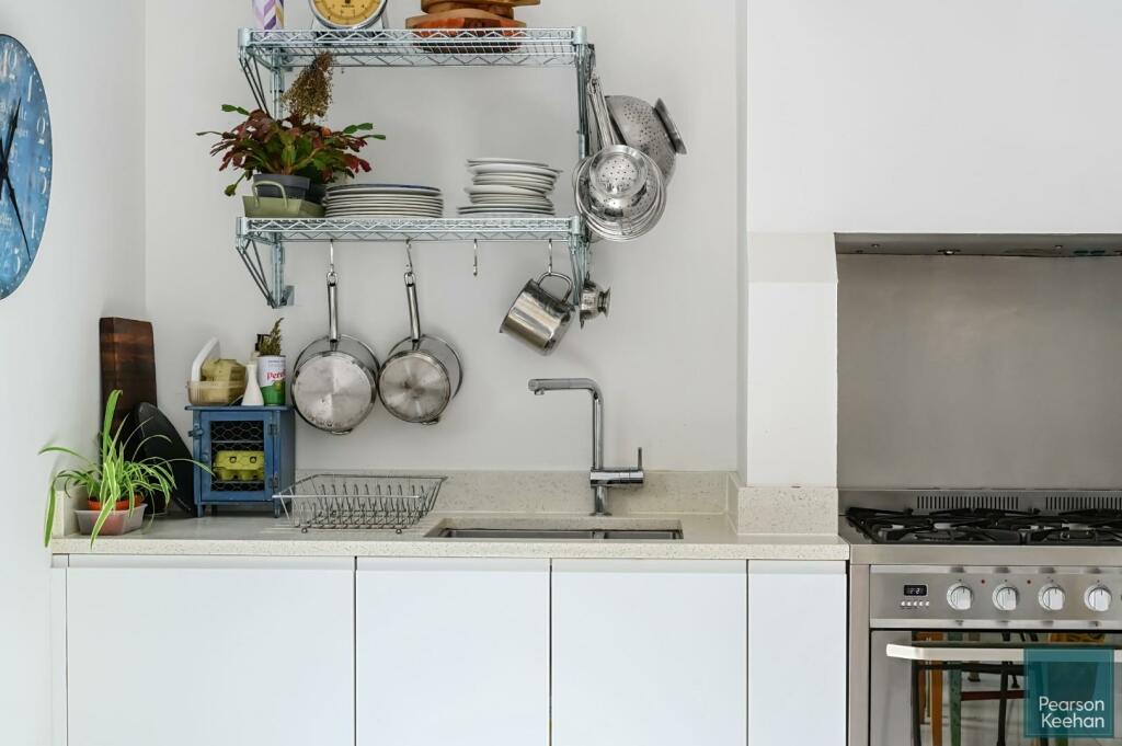 20 Mortimer rd bn3 (31).jpg