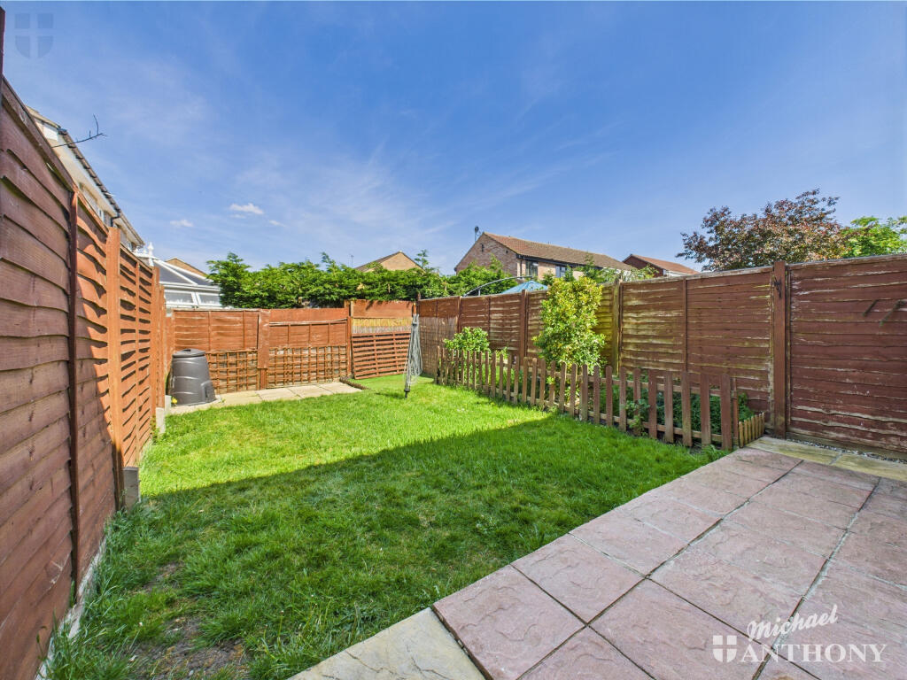 CAM03852G0-PR0282-STILL011