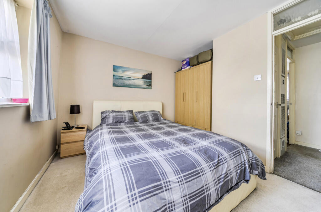 1347599-13-68b5b3...