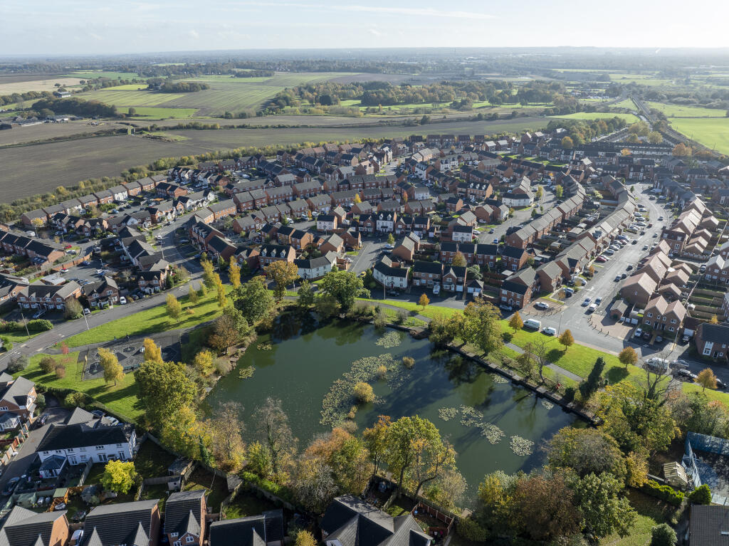 83 Garston cresent-drone-8