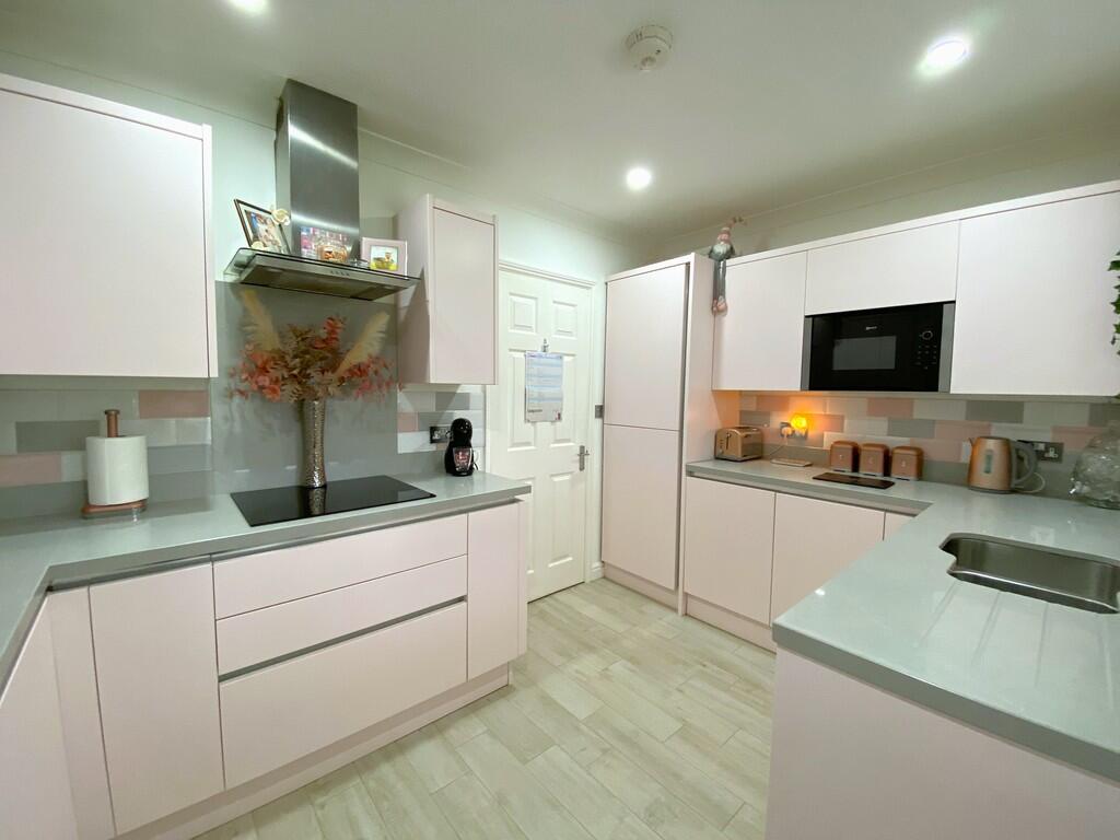 Kitchen 2