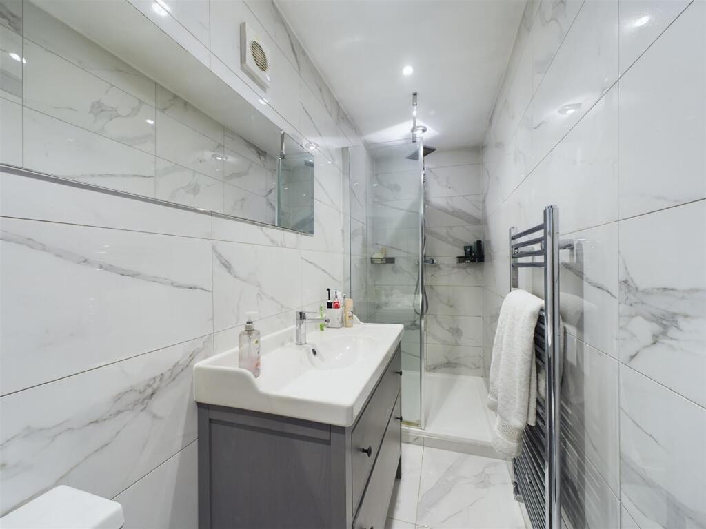 Jack And Jill En Suite