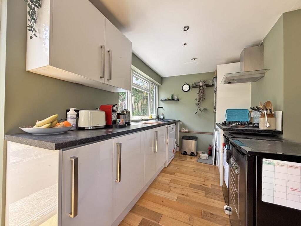 Mersey Close 66 - Kitchen.jpg