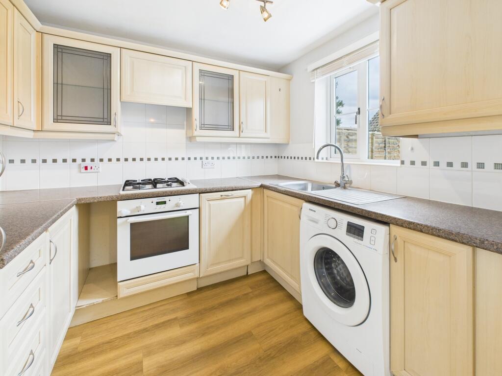 CAM02519G0-PR0234-STILL017