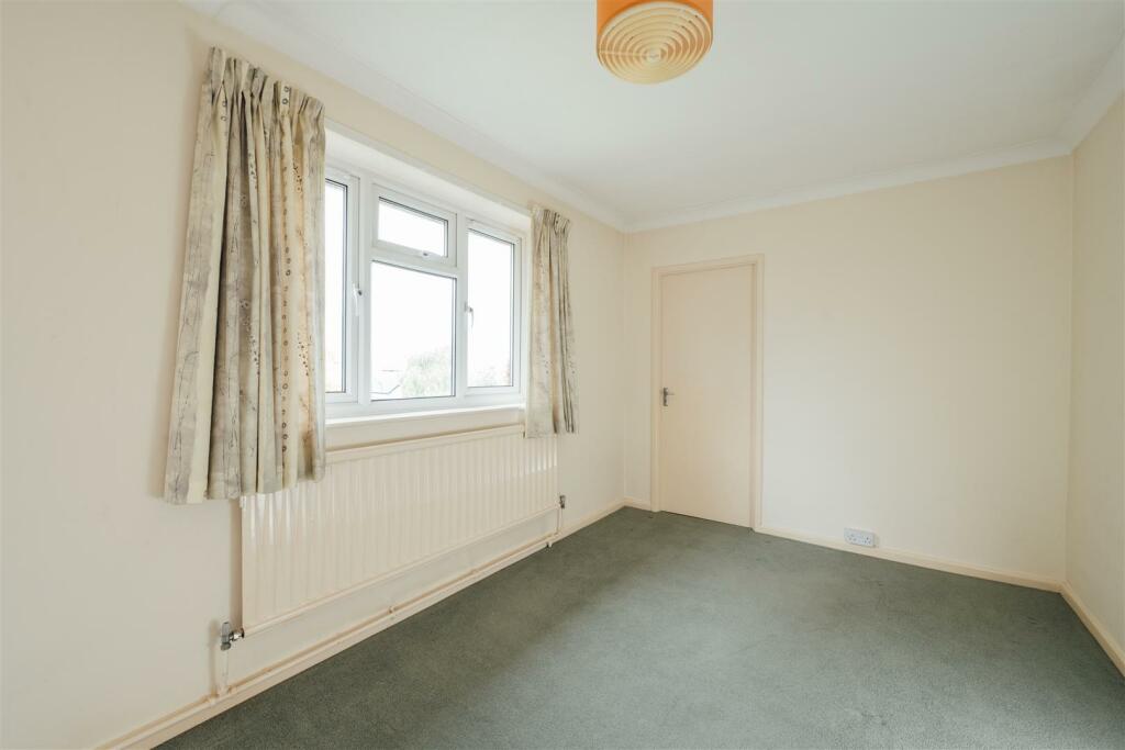 17 Benslow Rise, Hitchin-13.jpg
