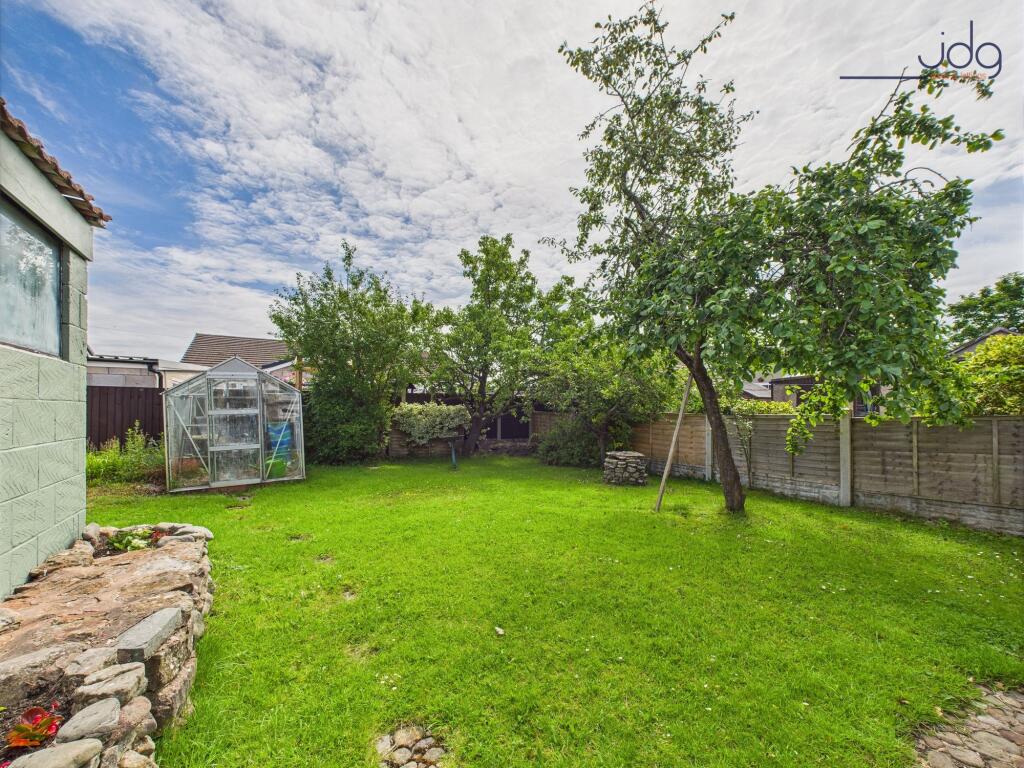 Well maintained rear Garden