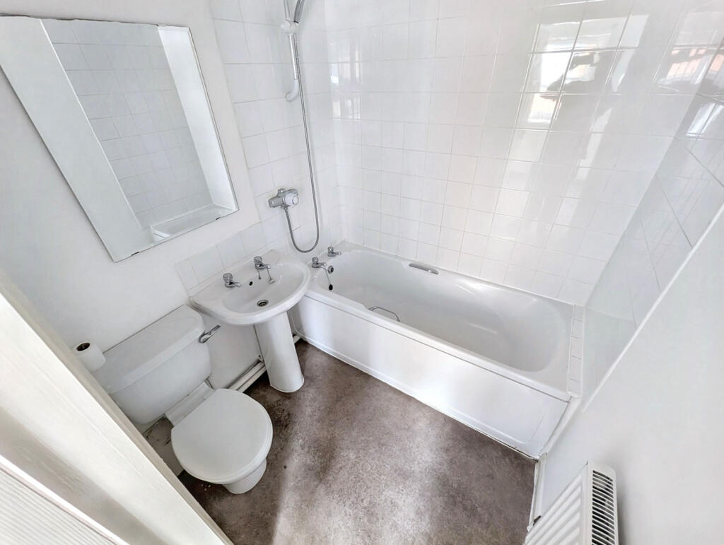 CLIFTONCRT8473744420250604192259_PXL_20250603_1...