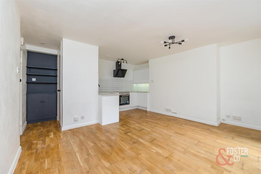 Avenue Court, Flat 2-6.JPG