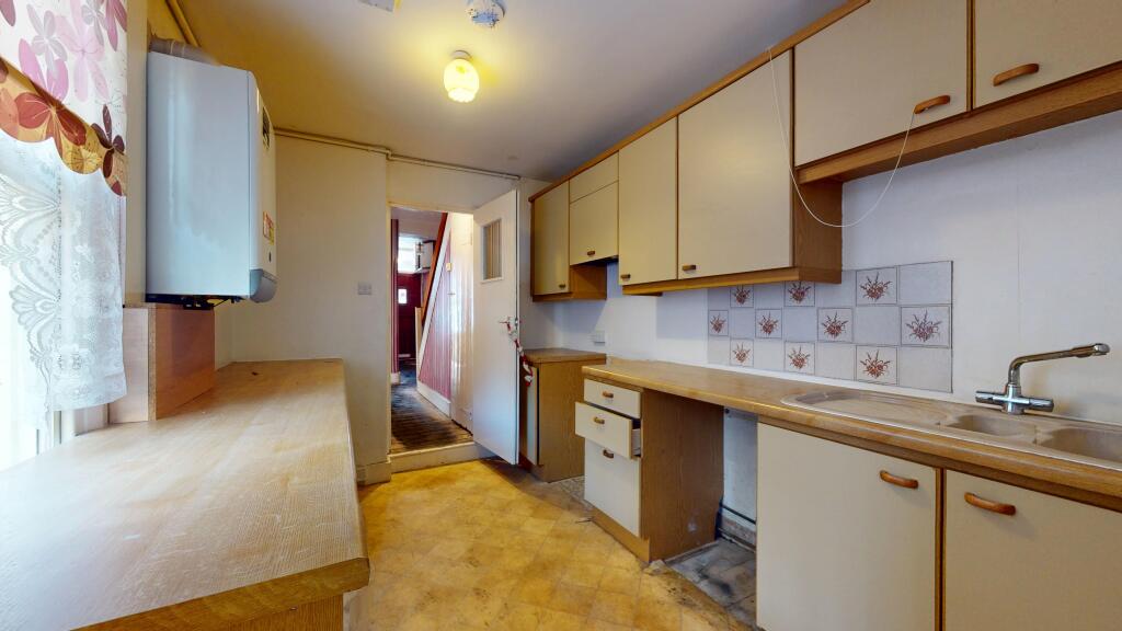 64 Sabine Road, Battersea, London, SW11 5LW