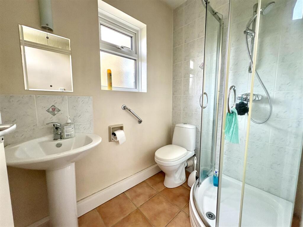 Bramleys Estate Agents - Yew Trees - Southowram (3