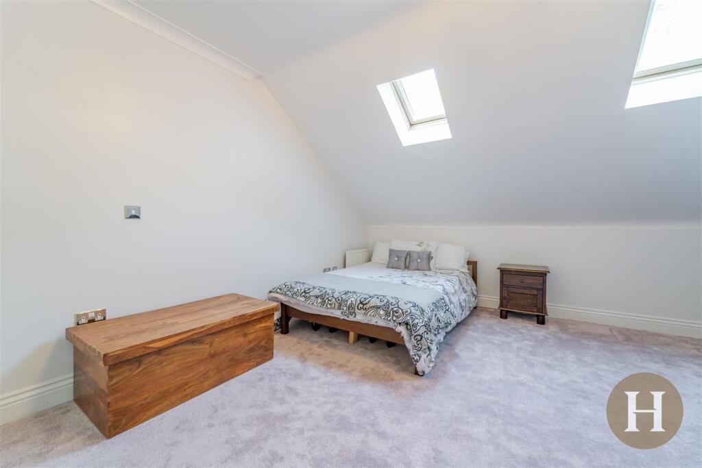 Hadleigh Estate Agents-29.jpg