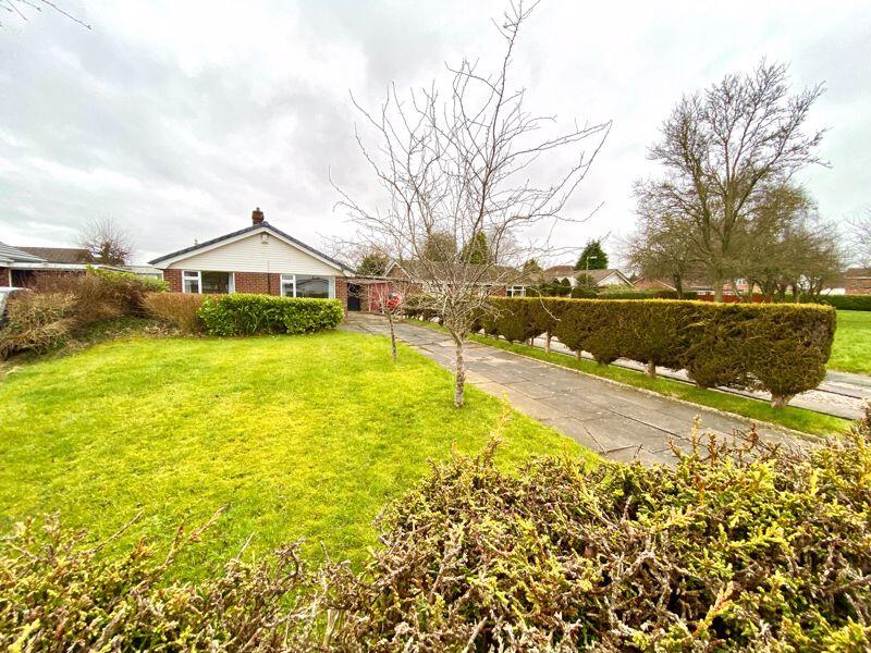 Front Garden/Elevation