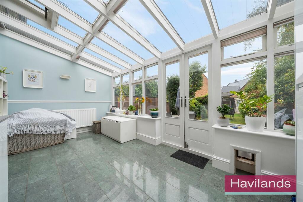Bagshot Road-7.jpg